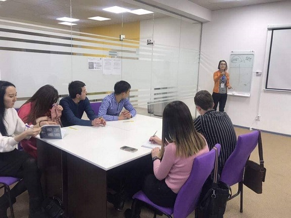 «جەتىسۋ» مەملەكەتتىك قىزمەت مەكتەبىندە ساباق باستالدى