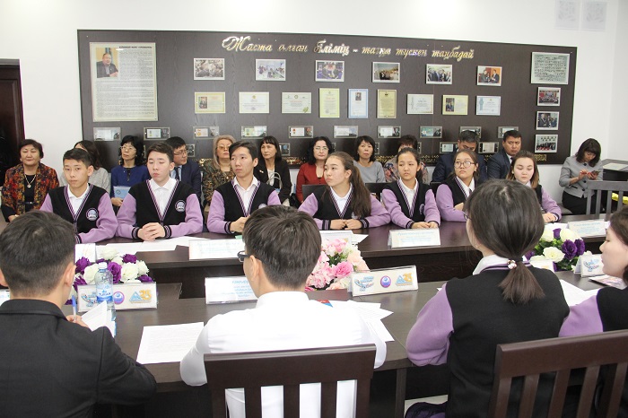 سەمەيدە پەداگوگ ماماندار جەتىسپەيدى