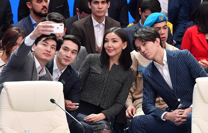 اپتا فوتوسى: «مىڭ بالا مەن ءبىر بالا»