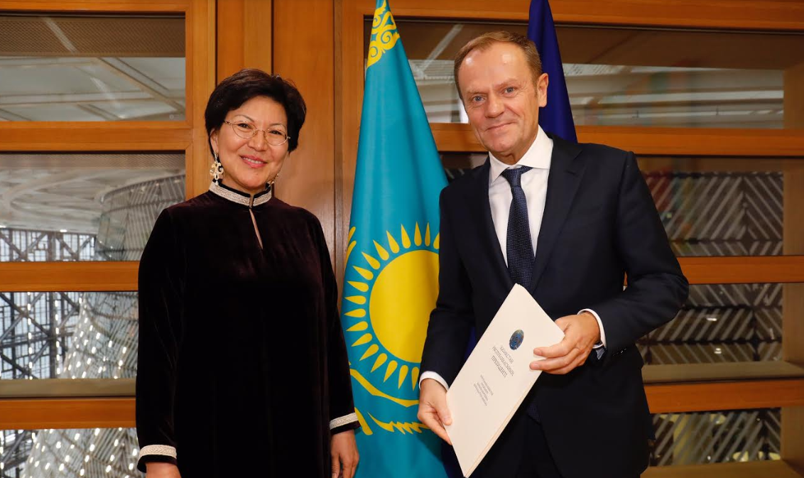 قازاقستاننىڭ بەلگياداعى ەلشىسى ەۋروپالىق كەڭەستىڭ پرەزيدەنتىنە سەنىم گراموتالارىن تاپسىردى