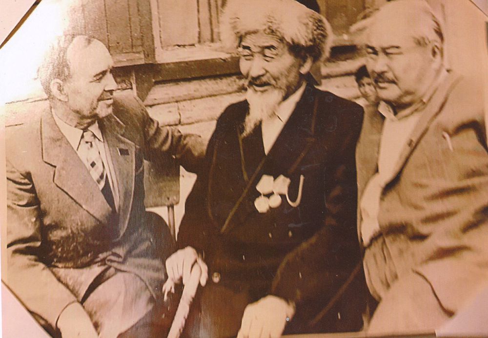 شەجىرە قارتتىڭ اڭگىمەسى