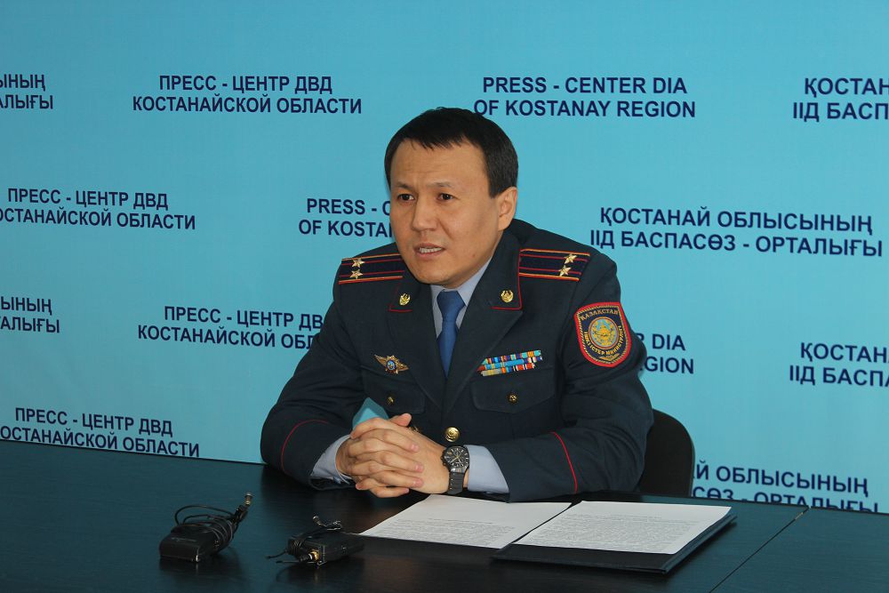 قوستانايدا پوليتسەي پارادان باس تارتتى