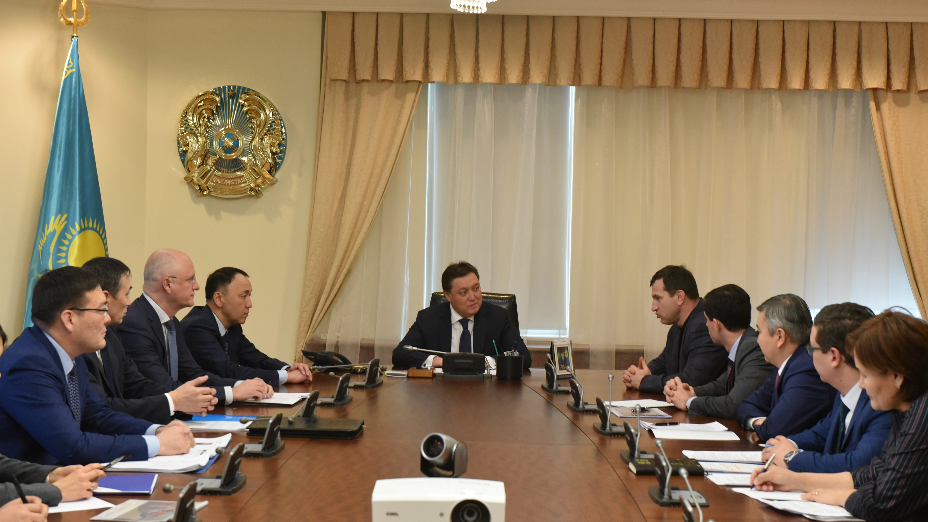 پەتەربۋرگ زاۋىتى قوستانايدا ەنەرگيا ۇنەمدەيتىن تراكتورلار شىعارادى 