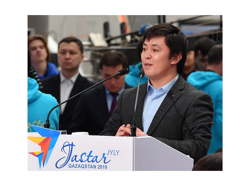 ادەبيەت اكادەمياسى قانداي ماسەلەنى شەشەدى؟