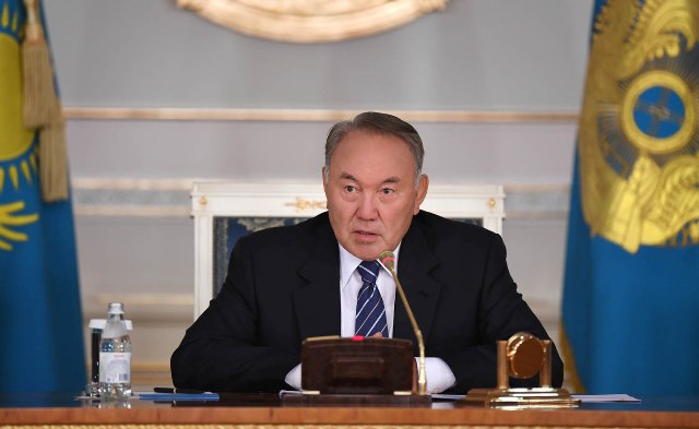 ەلباسى سۋارمالى ەگىستىك جەرلەردى كوبەيتۋدى تاپسىردى