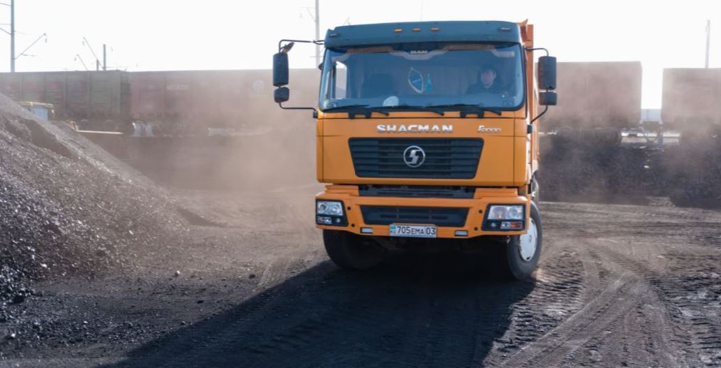 وتكەن تاۋلىكتە ەلورداعا 828 توننا كومىر جەتكىزىلدى