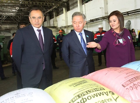 پارلامەنت ءماجىلىسىنىڭ توراعاسى تارازعا كەلدى