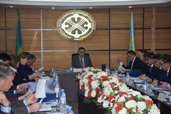 قازاقستاندىق كاسىپوداق ۇيىمدارى ءبىرتۇتاس بولۋى ءتيىس - باقىتجان ءابدىرايىم