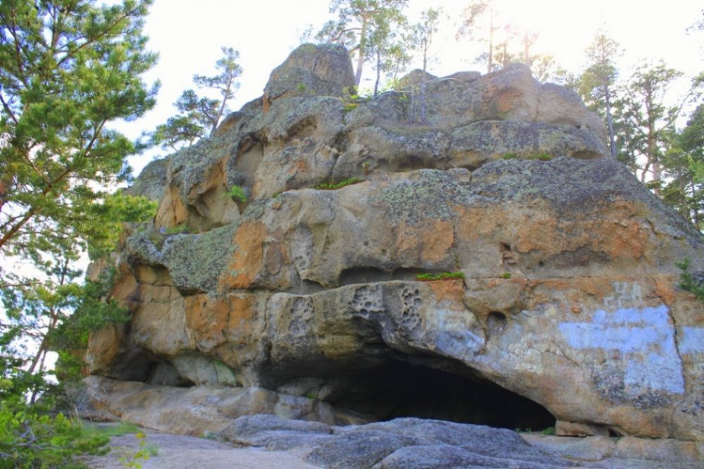 كەنەسارىنىڭ ۇڭگىرى بۋراباي كولىنەن جارتى شاقىرىم جەردە