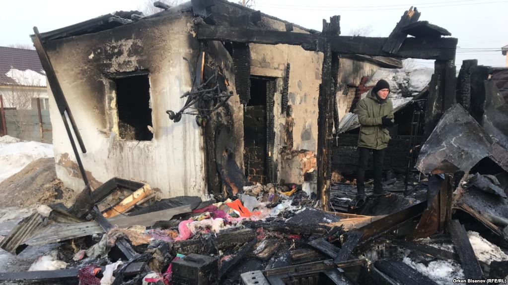 استانادا بەس بالا ءتىلسىز جاۋدىڭ قۇربانى بولدى (ۆيدەو)