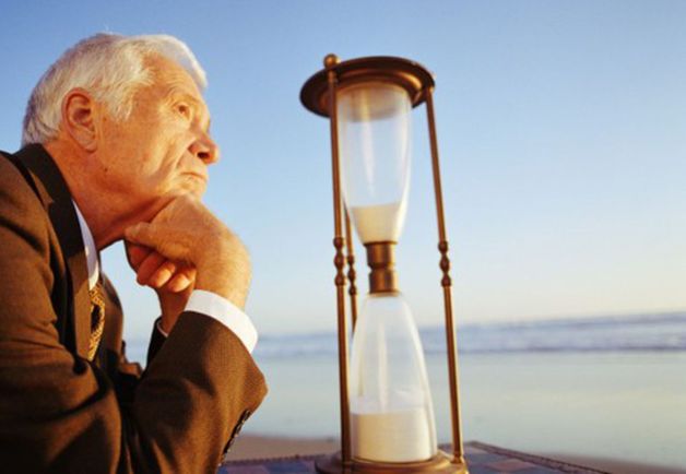 ايەلدەر ەرلەرگە قاراعاندا نەگە ۇزاق ءومىر سۇرەدى؟