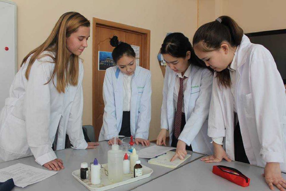 مەكتەپ مۇعالىمى – ماسساچۋسەتس ماگيسترانتتارى