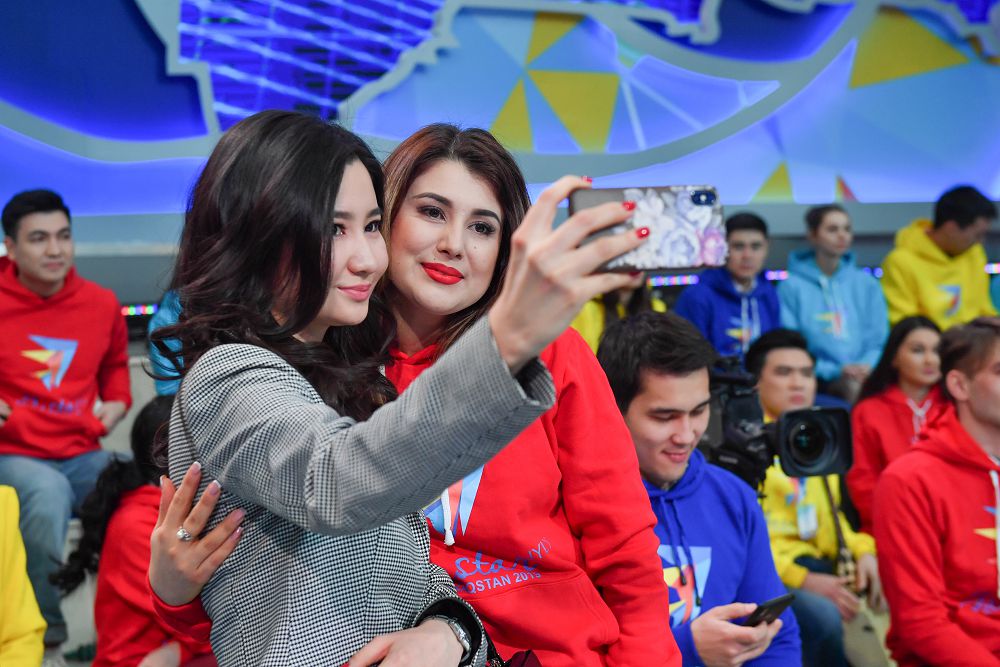 بۇل كۇننىڭ تاپتىق قايدان كوركەمدىگىن...