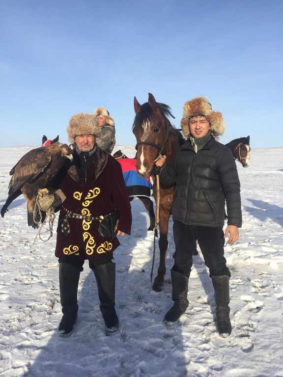 قىران قۇستى قادىرلەيتىن قىزىلتاۋ