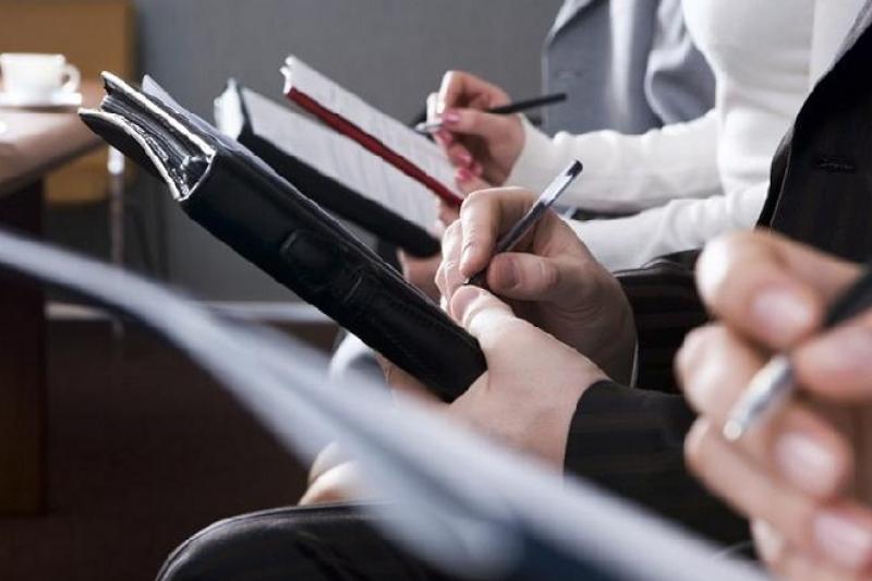 جۋرناليستەردى اككرەديتاتسيالاۋ ءتارتىبىن وزگەرتەمىز - داۋرەن اباەۆ