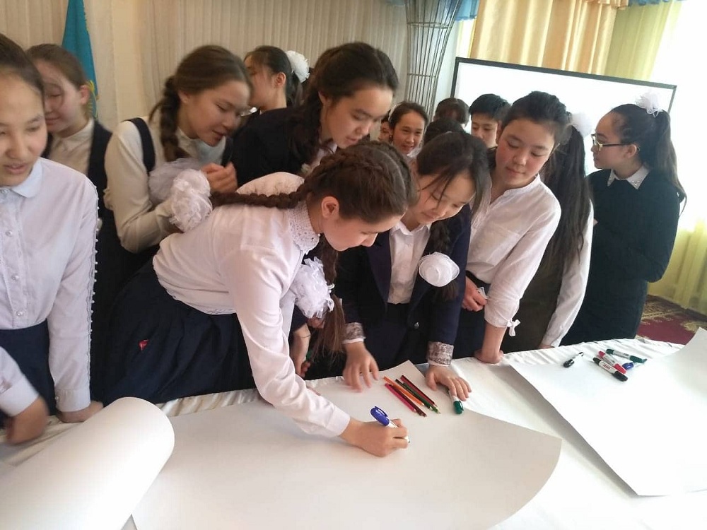 قىزدار ۋنيۆەرسيتەتىندە «تۋعان جەرگە تاعزىم» اتتى جوبا باستاۋ الدى