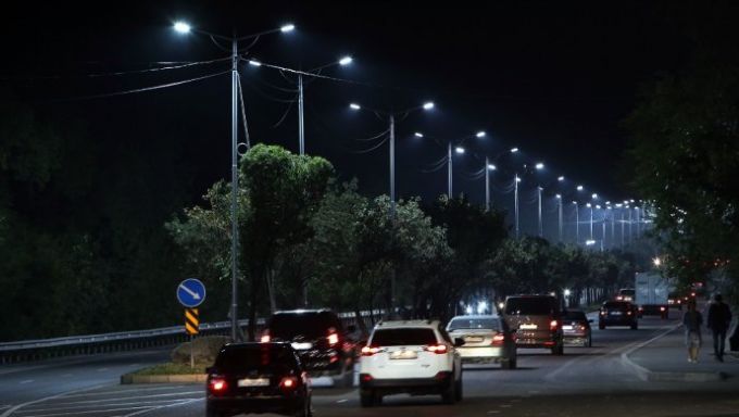 بيىل الماتىنىڭ 120 كوشەسىنە LED شامدارى قويىلادى