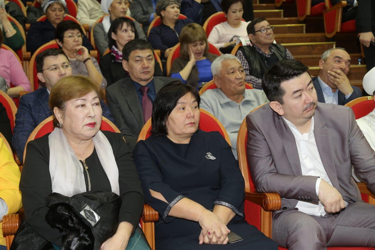 ماڭعىستاۋدا كوپ بالالى وتباسىلارعا 100 مىڭ تەڭگە تولەنەدى