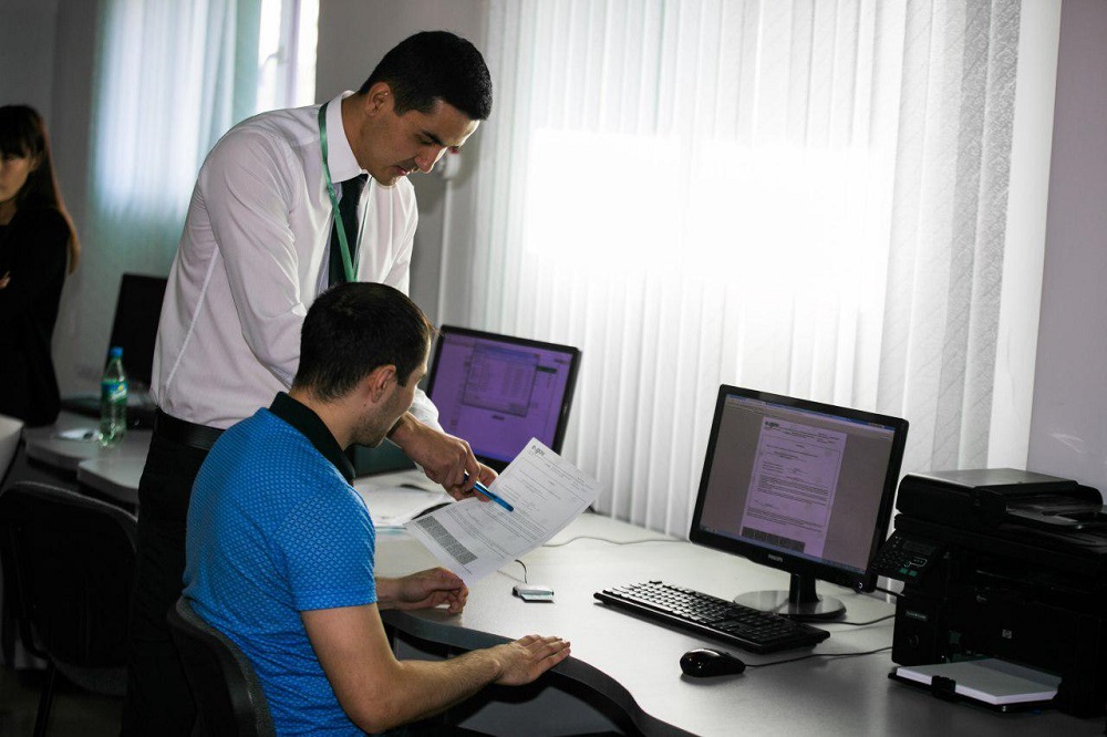 موبيلدىك توپتار بازارلاردى ارالاپ, بىرىڭعاي جيىنتىق تولەم تۋرالى اقپارات بەرۋدە