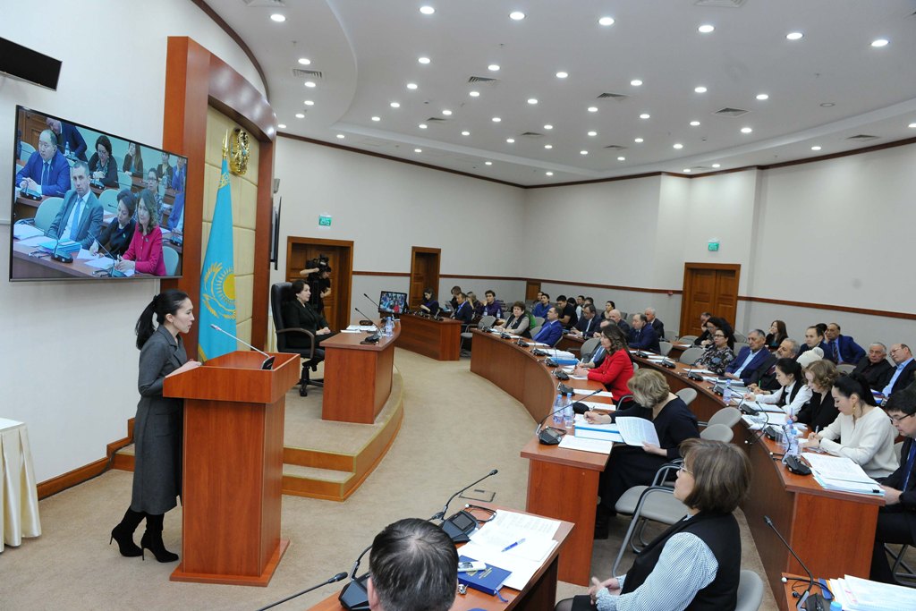 ماجىلىستە وڭالتۋ جانە بانكروتتىق راسىمدەردى جەتiلدiرۋ ماسەلەلەرىنە قاتىستى دوڭگەلەك ۇستەل ءوتتى