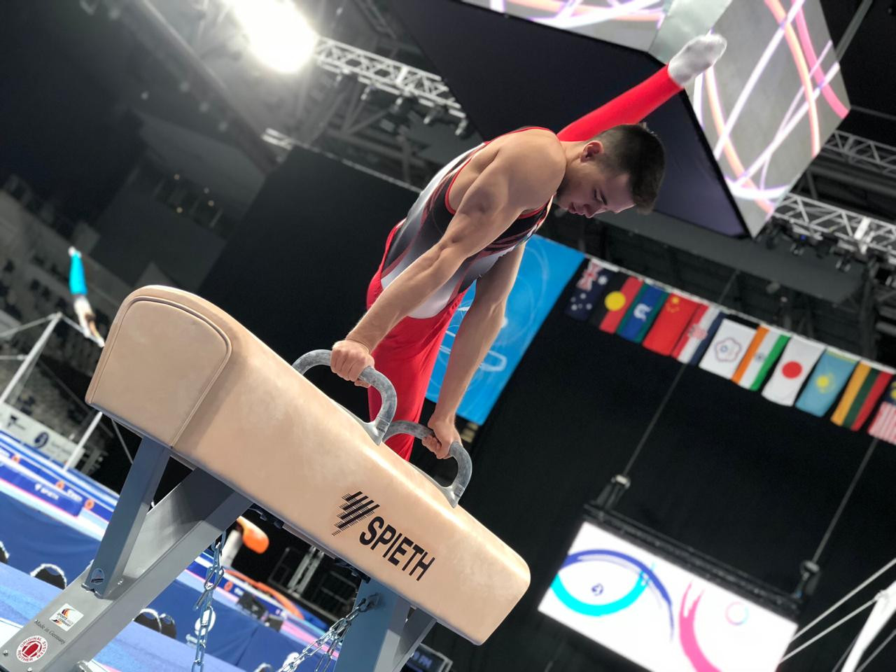 قازاقستاندىق گيمناستار مەلبۋرندەگى الەم كۋبوگى كەزەڭىنە قاتىسۋدا