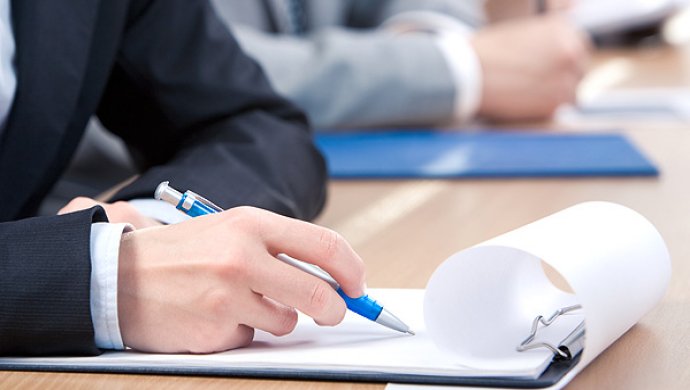 قاي مينيسترلىك مەمقىزمەتشىلەرگە ارتىق جۇمىس ىستەتىپ وتىر