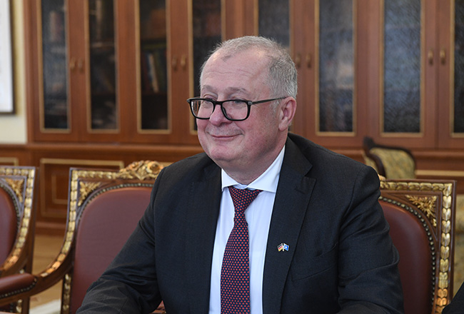 الماتى اكىمى گەرمانيا مەن گرەتسيانىڭ ەلشىلەرىمەن كەزدەستى