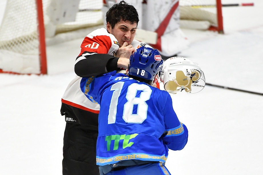 قحل: «توپ-10» توبەلەس