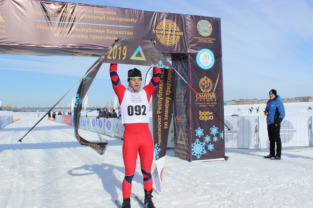 استانادا قىسقى ترياتلون جارىسى ءوتتى