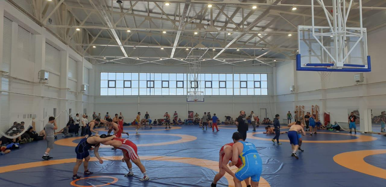 ەركىن كۇرەستەن قازاقستان كومانداسى بىرلەسكەن وقۋ-جاتتىعۋ جيىنىن وتكىزدى