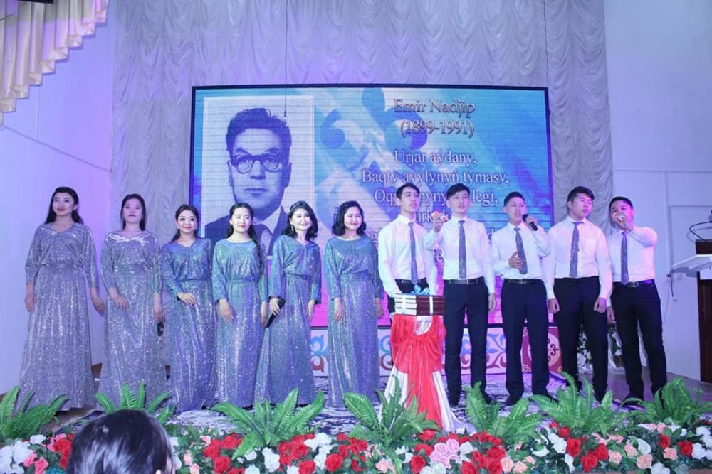 كورنەكتى تۇركىتانۋشى تۋعان جەرىمەن قايتا قاۋىشتى
