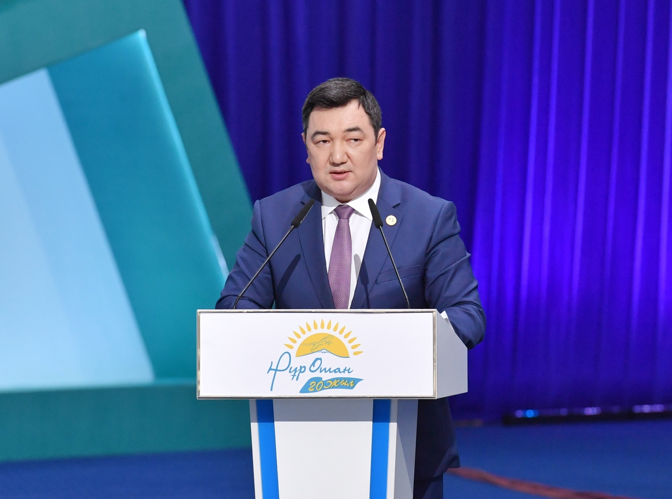 دارحان قىدىرالى: قازاق بولۋ – ۇلكەن ماقتانىشقا اينالدى!