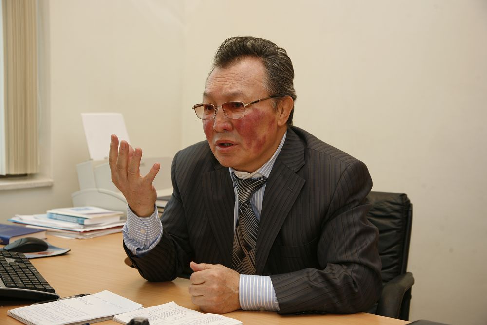 تولەن ابدىك: ءبىز دە كۇرەسىپ كورگەنبىز