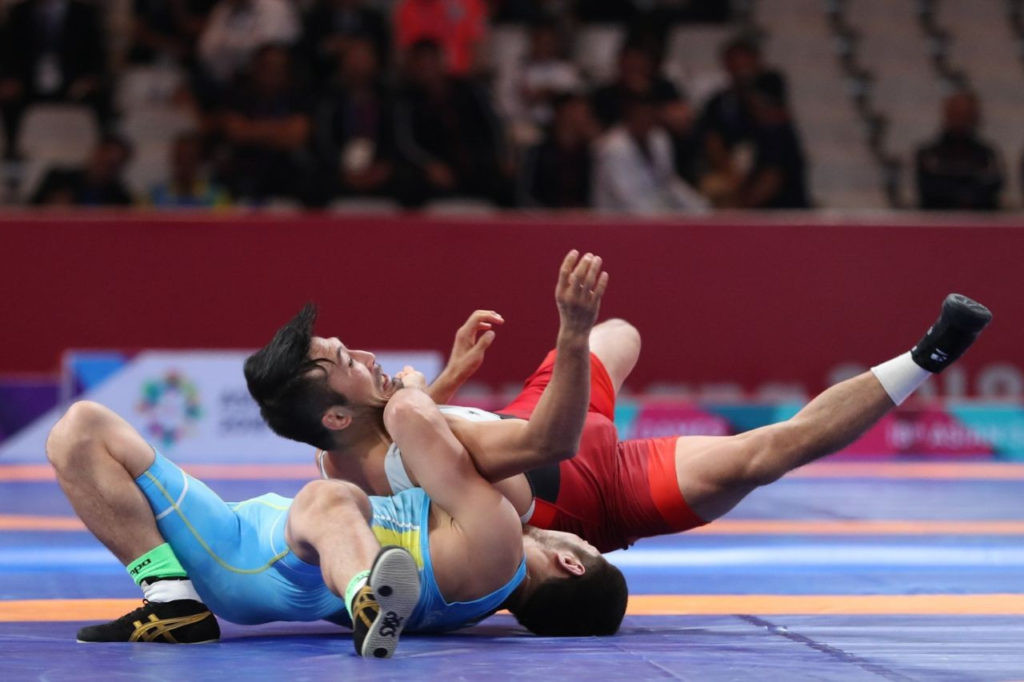 ەكى قازاقستاندىق بالۋان بولگارياداعى ءتۋرنيردىڭ فينالىنا ءوتتى