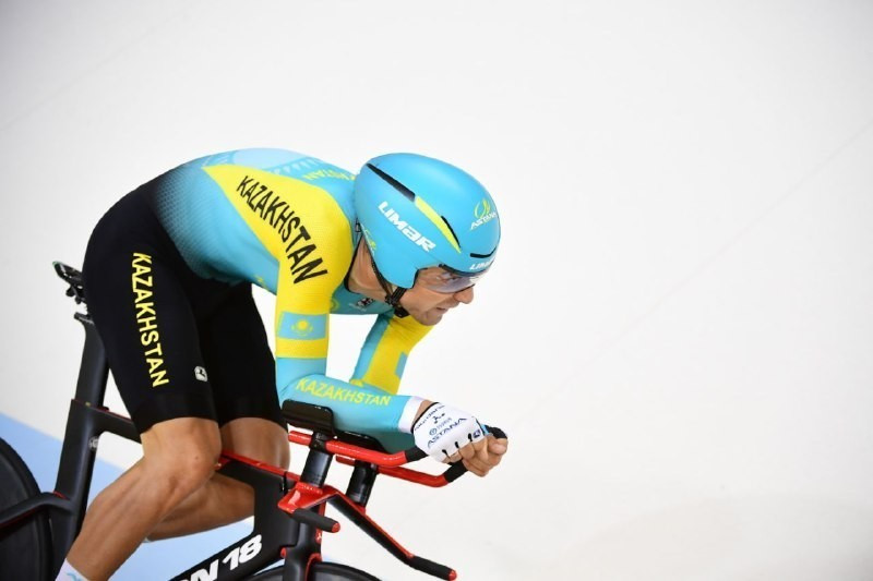 ۆەلوترەكتەن الەم چەمپيوناتىنىڭ ەكىنشى جارىس كۇنى اياقتالدى