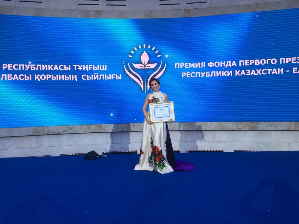 «استانا وپەرا» ءسوليسى ايزادا كاپونوۆا تۇڭعىش پرەزيدەنت قورى سىيلىعىنىڭ لاۋرەاتى اتاندى