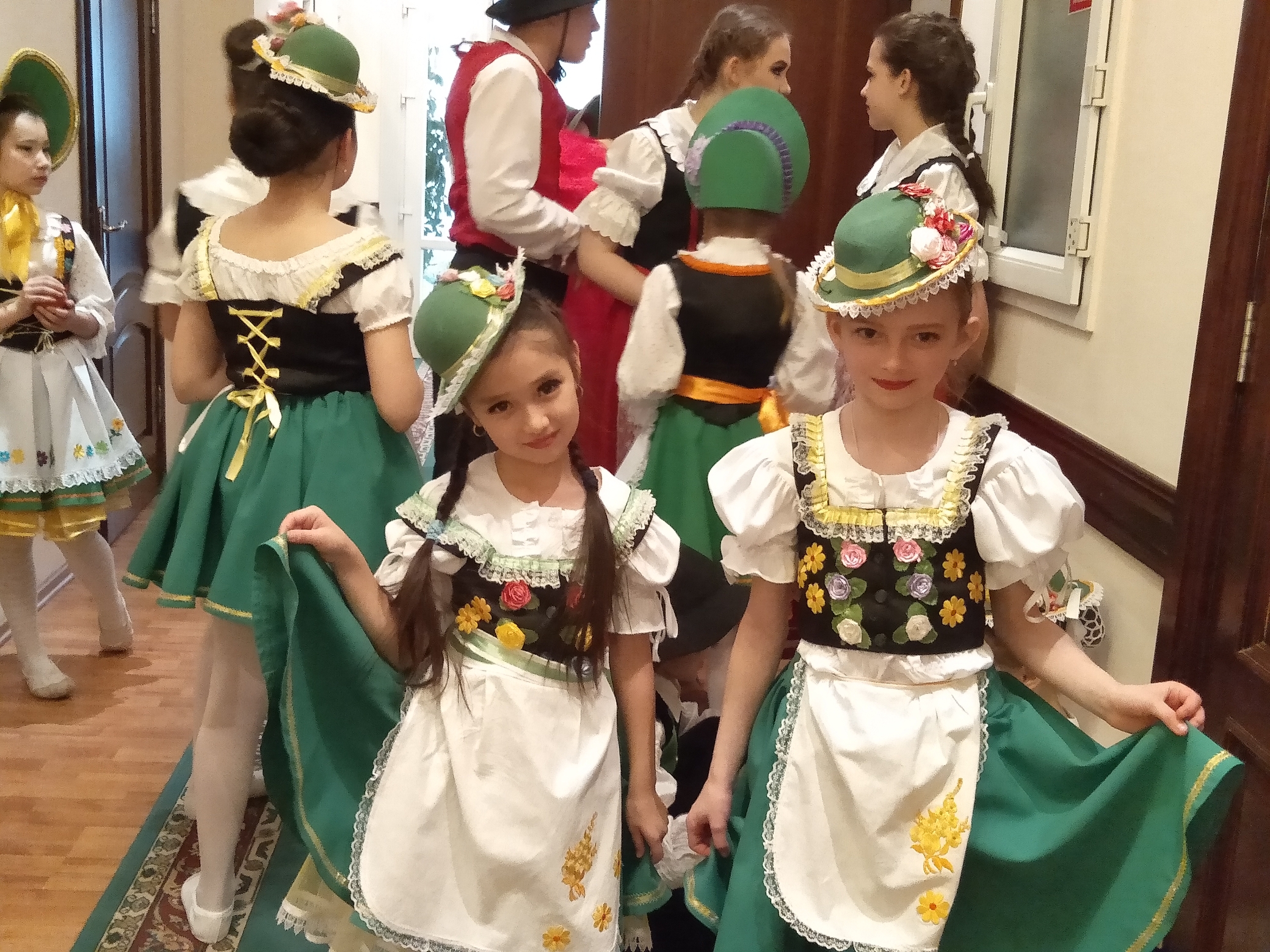 قازاق جانە نەمىس تىلىندە كەستەلەنگەن «سالەمەتسىز بە؟» ءسوزىنىڭ تاريحى