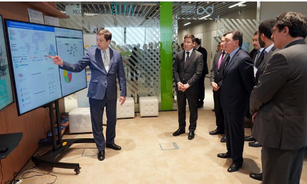 ا. مامين Astana Hub-تا تسيفرلاندىرۋ جونىندە كەڭەس وتكىزدى