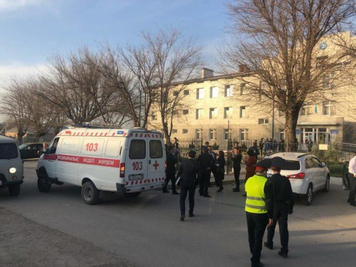 شىمكەنتتەگى № 54 ورتا مەكتەپتە وقۋشىلار جاپپاي ۋلانىپ قالدى