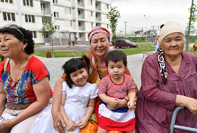 «Nur Otan» پارتياسىنىڭ «باقىتتى وتباسى» قوعامدىق قورى كىمدەرگە كومەك كورسەتەدى؟