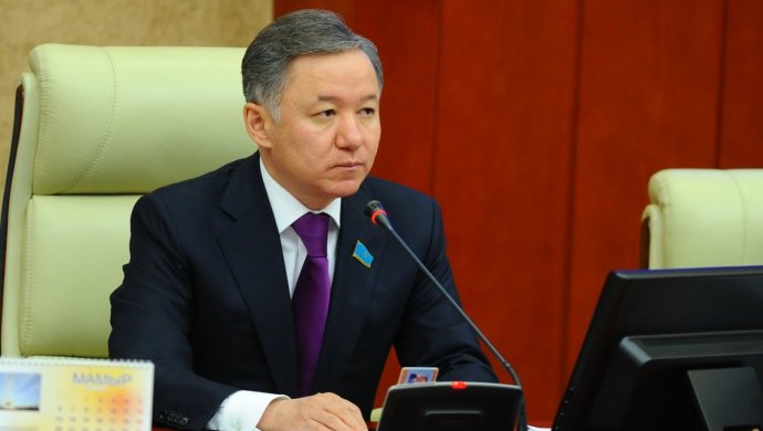 ن.نىعماتۋلين پارلامەنت پالاتالارىنىڭ بىرلەسكەن وتىرىسىن شاقىرۋ تۋرالى وكىمگە قول قويدى