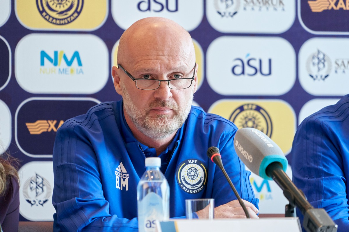 ميحال بيلەك: ءبىزدىڭ جىگىتتەر جانكۇيەرلەرگە توسىن سىي جاسايدى دەگەن ۇمىتتەمىن