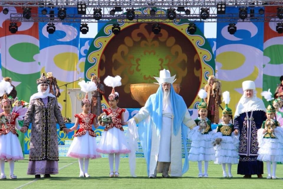 تالدىقورعان تۇرعىندارى 5 000 ليتر كوجە ءىشىپ, 1 توننا باۋىرساق جەدى