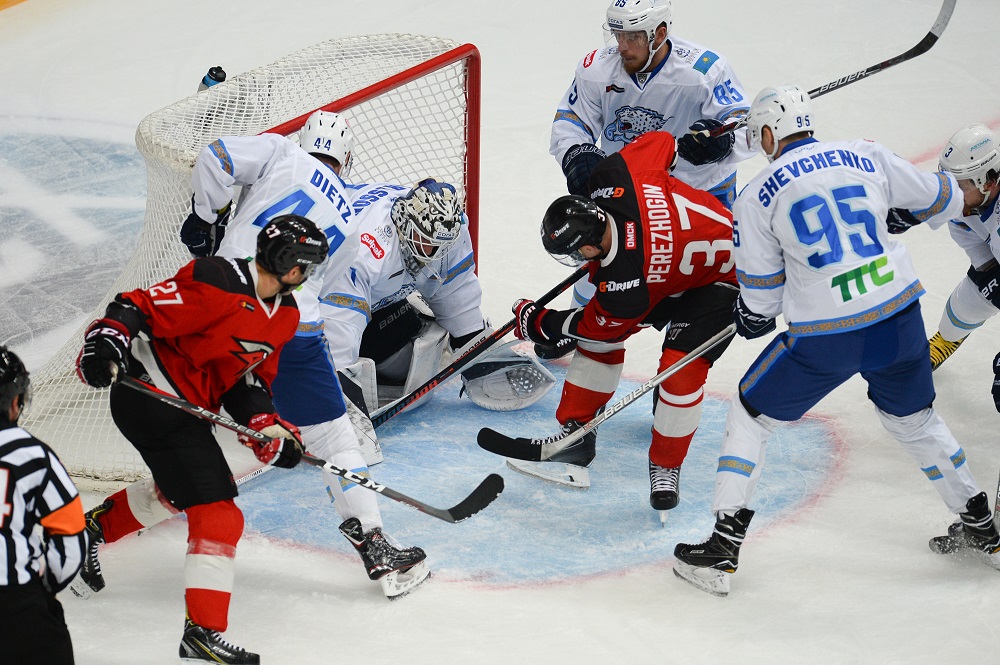 قحل: «بارىس» ۇتىلدى, «اۆانگارد» كەلەسى كەزەڭگە ءوتتى