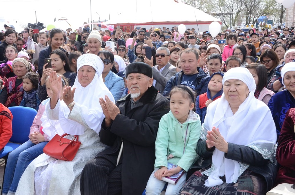 شىمكەنتتە «ناۋرىز كوكتەم – شىمقالا!» مەرەكەلىك دۋمانى ءوتتى