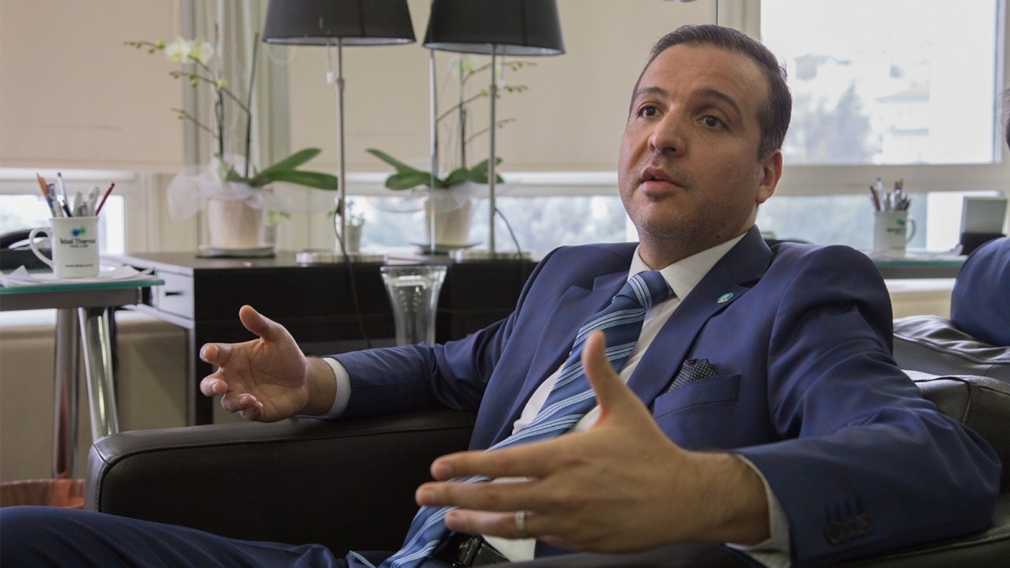 كۋرشاد زورلۋ: تۇركى الەمىنىڭ اقساقالى