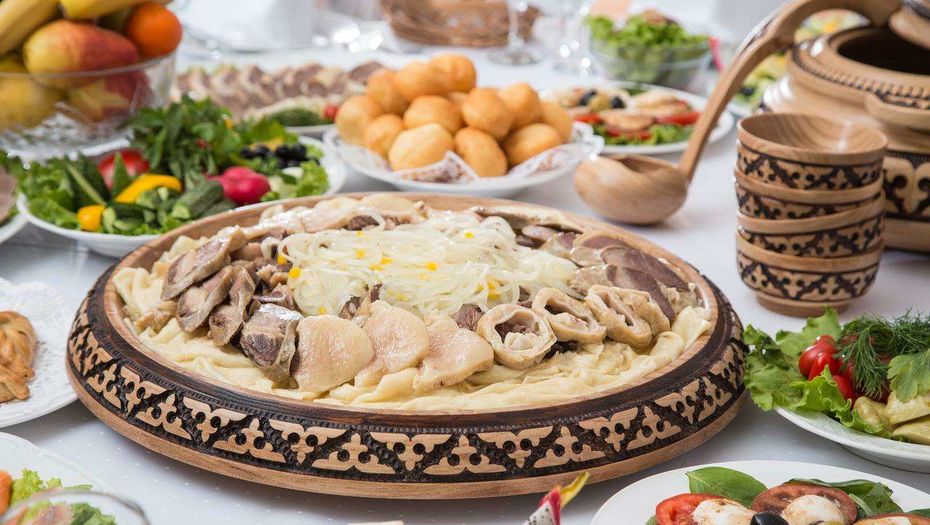 مەيرامدا تاماقتان ۋلانۋدان ساق بولىڭىز