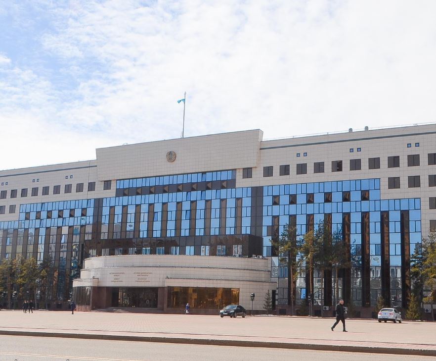 باقىت سۇلتانوۆ اۆتوبۋس اپاتىنان قايتىس بولعان ازاماتتاردىڭ وتباسىنا كوڭىل ايتتى