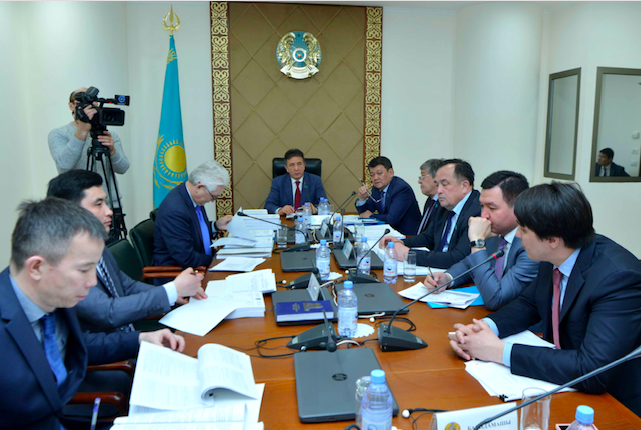 سەنات كوميتەتىندە ارنايى ەكونوميكالىق جانە يندۋستريالىق ايماقتار تۋرالىزاڭ جوبالارى قارالدى