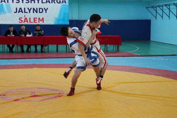  «قازاق كۇرەسى» سپارتاكياداسىندا پالۋاندار بەلدەستى